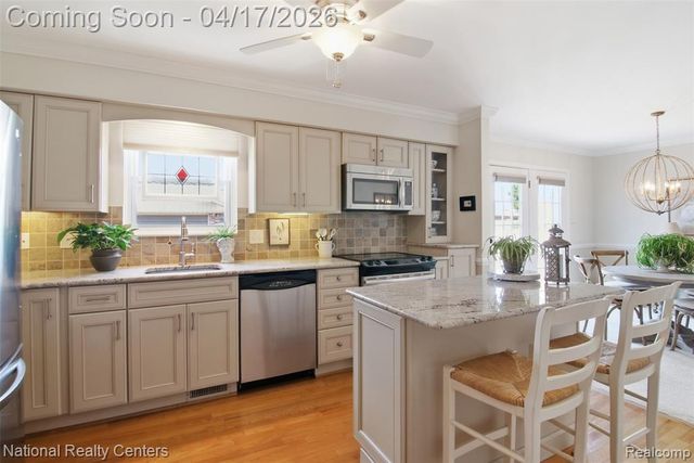 709 N Mildred Street, Dearborn, MI 48128