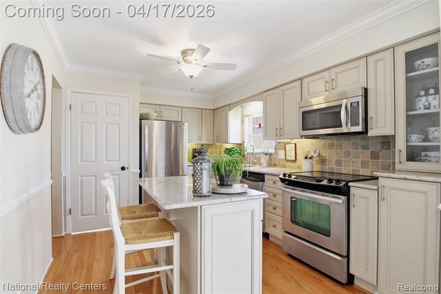 709 N Mildred Street, Dearborn, MI 48128