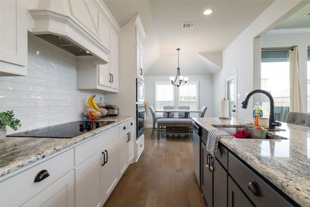 4045 Grove Valley Road, Midlothian, TX 76065