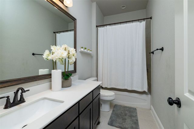 4045 Grove Valley Road, Midlothian, TX 76065