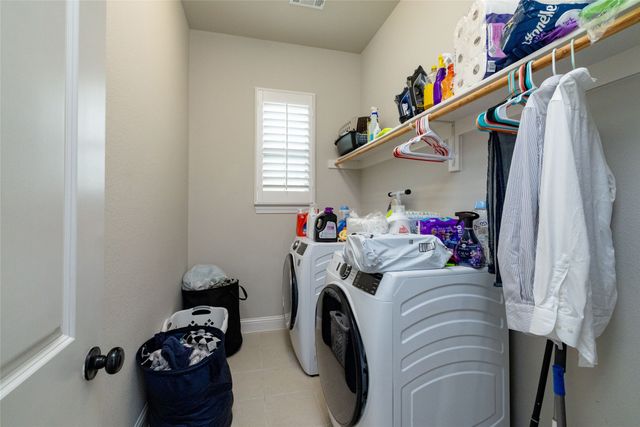 4045 Grove Valley Road, Midlothian, TX 76065