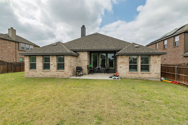 4045 Grove Valley Road, Midlothian, TX 76065