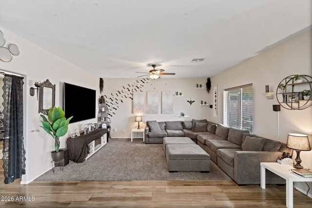 33212 N ROADRUNNER Lane, Queen Creek, AZ 85144