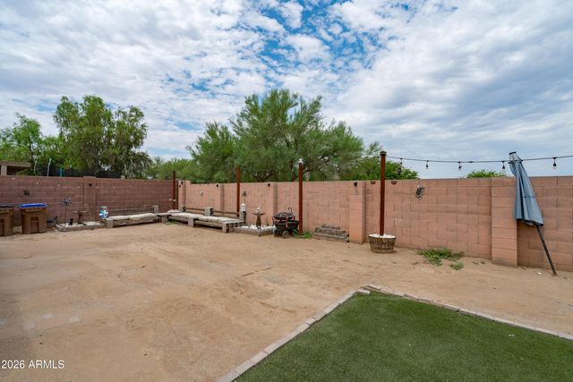 33212 N ROADRUNNER Lane, Queen Creek, AZ 85144