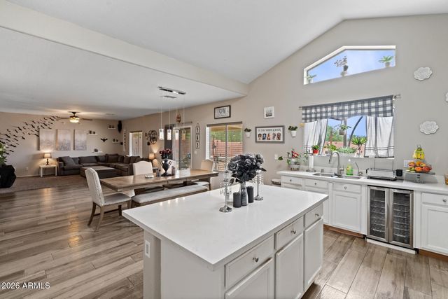 33212 N ROADRUNNER Lane, Queen Creek, AZ 85144