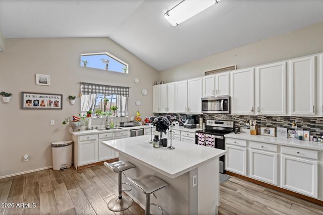 33212 N ROADRUNNER Lane, Queen Creek, AZ 85144