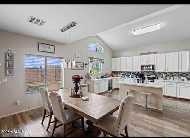 33212 N ROADRUNNER Lane, Queen Creek, AZ 85144