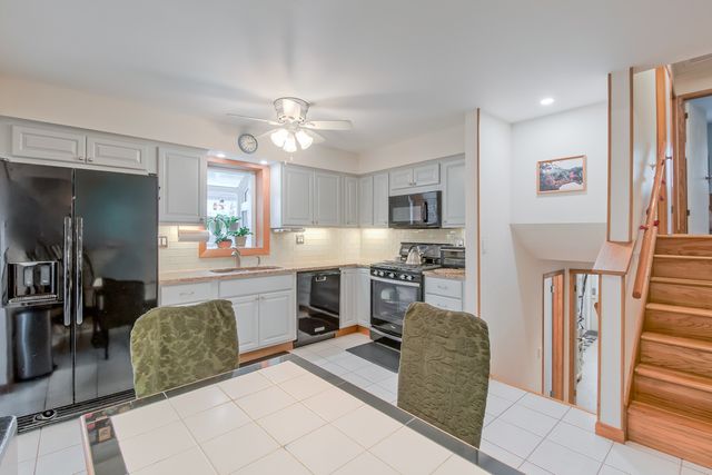 332 N West Avenue, Elmhurst, IL 60126