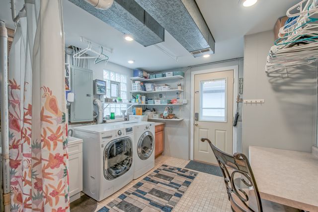 332 N West Avenue, Elmhurst, IL 60126