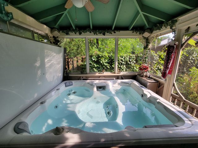 332 N West Avenue, Elmhurst, IL 60126