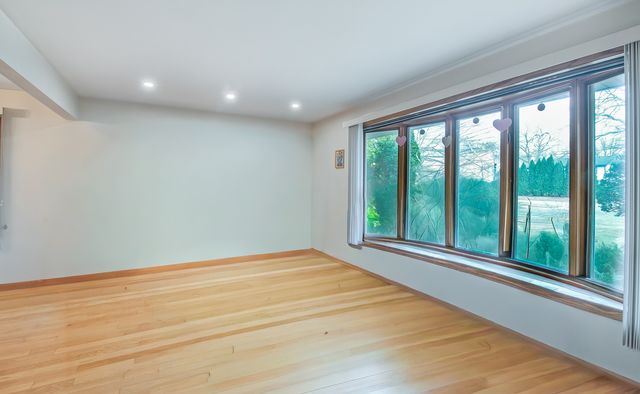 332 N West Avenue, Elmhurst, IL 60126