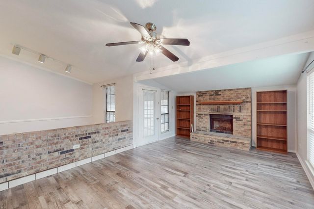 3308 Clovermeadow Drive, Fort Worth, TX 76123