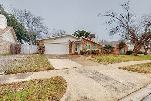 3308 Clovermeadow Drive, Fort Worth, TX 76123