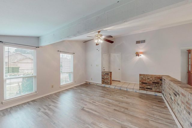 3308 Clovermeadow Drive, Fort Worth, TX 76123