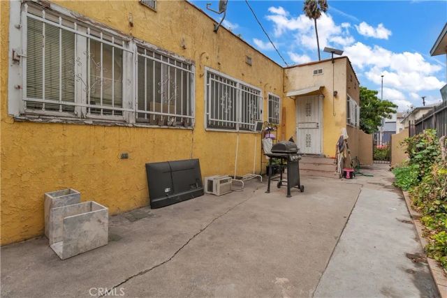 4115 Council Street, Los Angeles, CA 90004