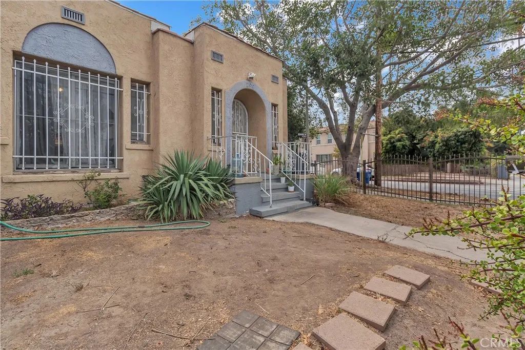 4115 Council Street, Los Angeles, CA 90004
