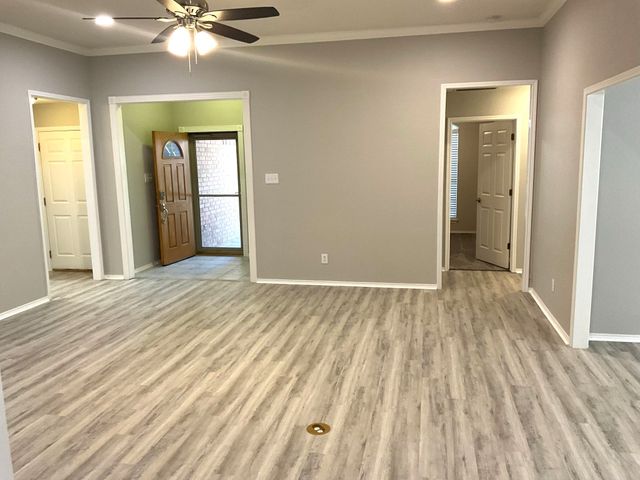 708 Ridgehill Drive, Burleson, TX 76028