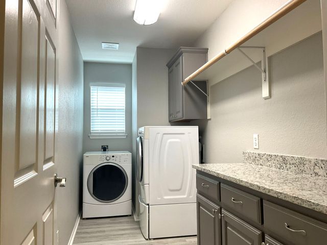 708 Ridgehill Drive, Burleson, TX 76028