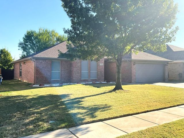 708 Ridgehill Drive, Burleson, TX 76028