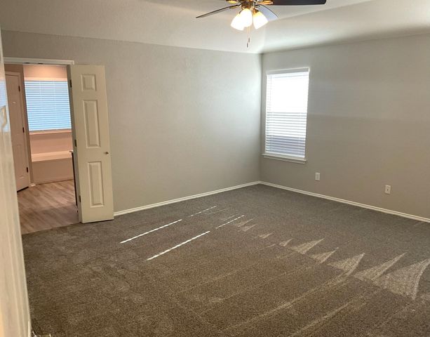708 Ridgehill Drive, Burleson, TX 76028