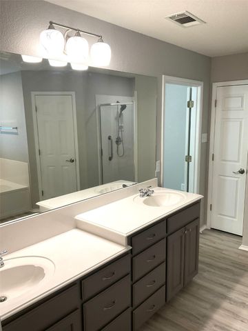 708 Ridgehill Drive, Burleson, TX 76028