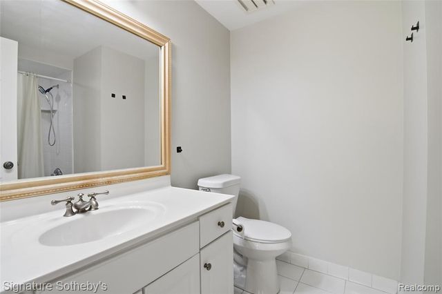 1234 S Timberview Trail, Bloomfield Hills, MI 48304