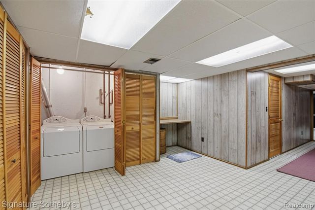 1234 S Timberview Trail, Bloomfield Hills, MI 48304