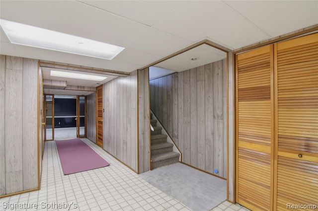 1234 S Timberview Trail, Bloomfield Hills, MI 48304