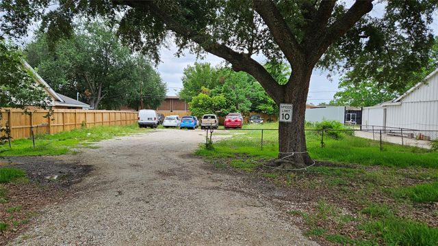 0 Universal Drive, Houston, TX 77072