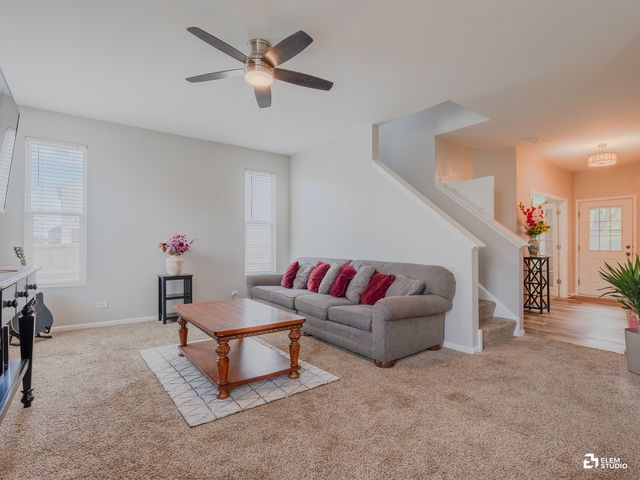 424 Grape Vine Trail, Oswego, IL 60543