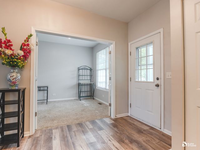 424 Grape Vine Trail, Oswego, IL 60543