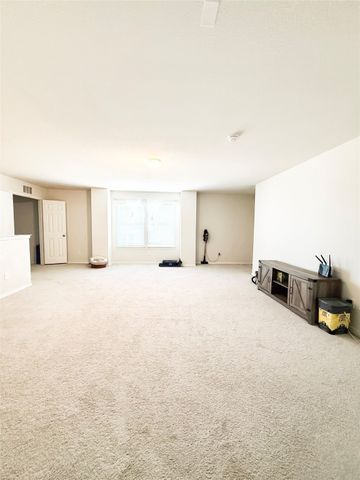 9149 Redshire Lane, Fort Worth, TX 76131