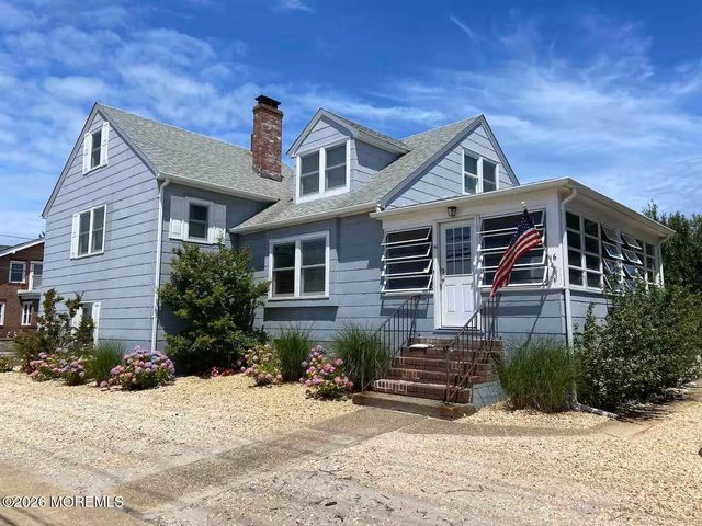 16 N Bayview Avenue, Seaside Park, NJ 08752