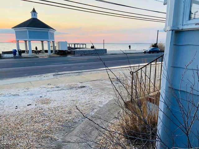 16 N Bayview Avenue, Seaside Park, NJ 08752