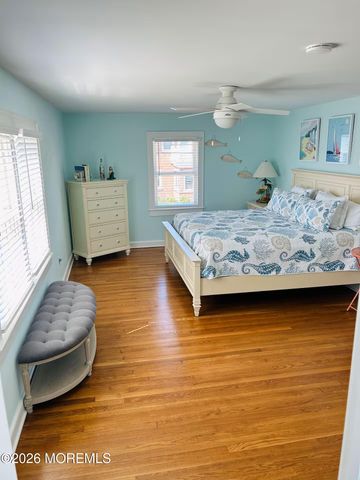 16 N Bayview Avenue, Seaside Park, NJ 08752