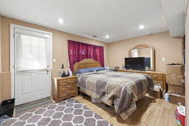 1 Kings Court, Jackson, NJ 08527
