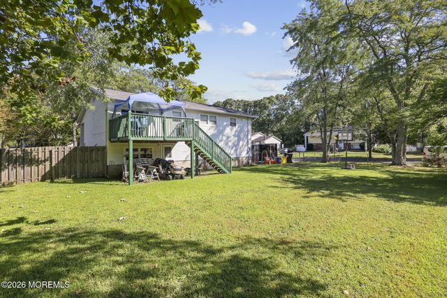 1 Kings Court, Jackson, NJ 08527