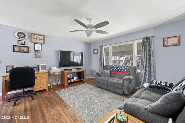 1 Kings Court, Jackson, NJ 08527