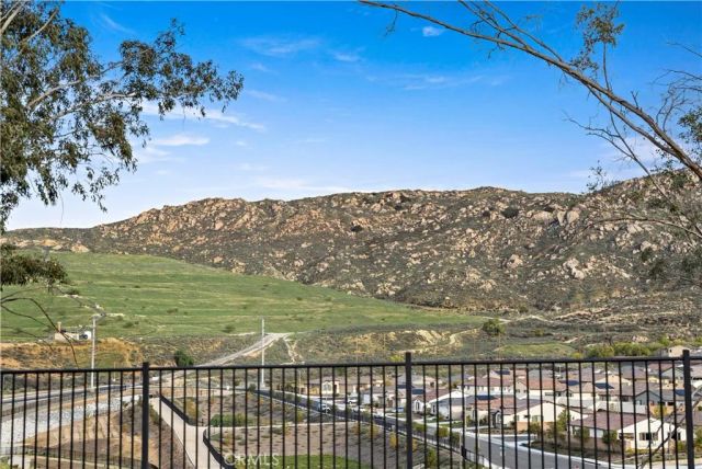 8044 Country Mile Lane, Riverside, CA 92507