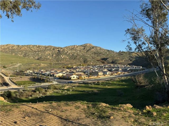 8044 Country Mile Lane, Riverside, CA 92507