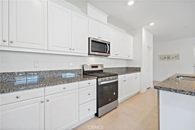 8044 Country Mile Lane, Riverside, CA 92507