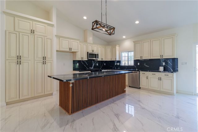 44270 Whittier, Hemet, CA 92544