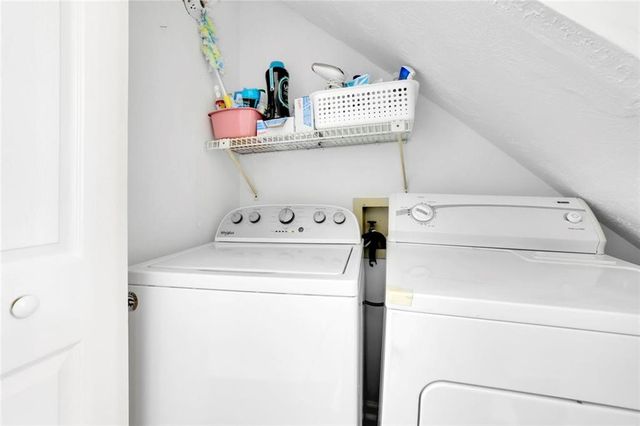 675 Barrington Way, Roswell, GA 30076