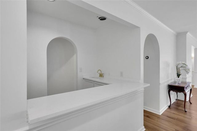 675 Barrington Way, Roswell, GA 30076