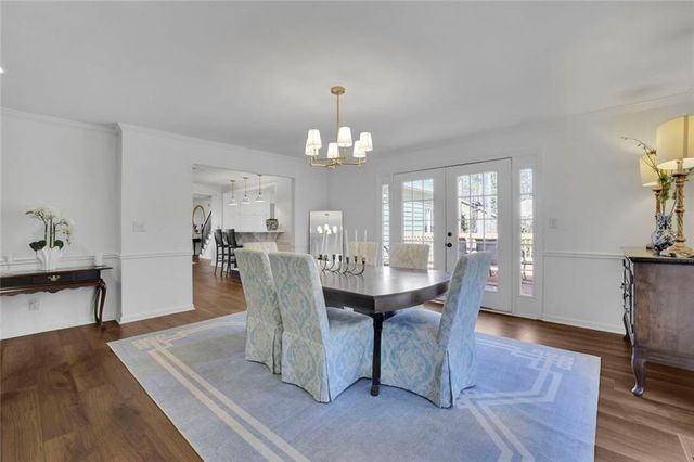 675 Barrington Way, Roswell, GA 30076