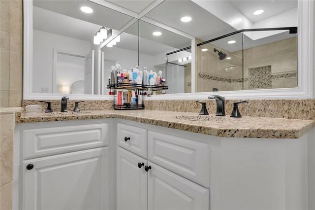 675 Barrington Way, Roswell, GA 30076