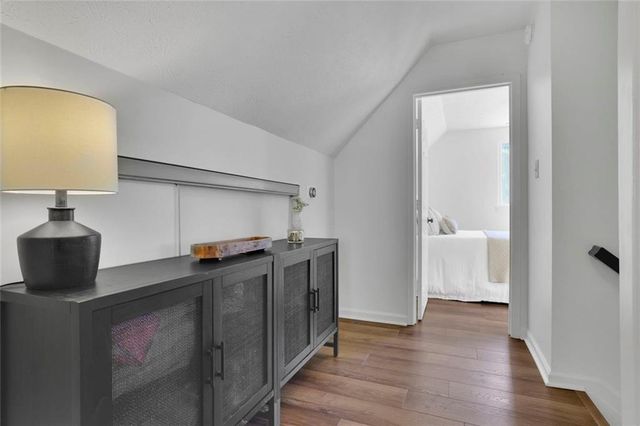 675 Barrington Way, Roswell, GA 30076