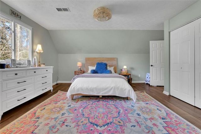 675 Barrington Way, Roswell, GA 30076