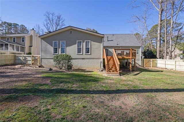 675 Barrington Way, Roswell, GA 30076