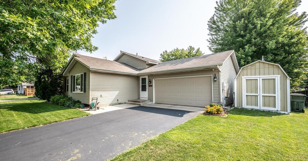 15288 Chokecherry Avenue, Rosemount, MN 55068 — exterior